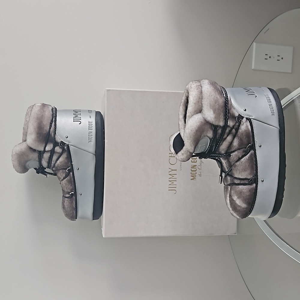 Jimmy Choo Moon Boots " The Original" Women's Moon Boots Made with REAL FUR!!!